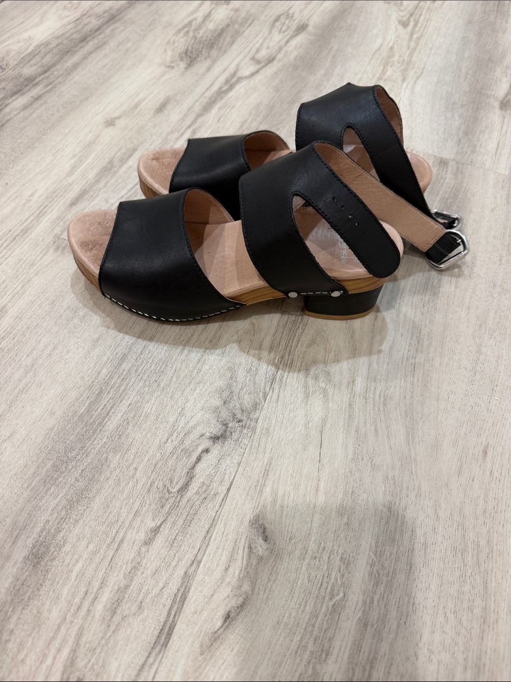Dansko Women's Black Open-Toe Slingback Sandals size EU 39 us 7.5